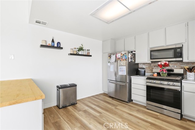 Detail Gallery Image 12 of 30 For 12518 Bernadette St, Pacoima,  CA 91331 - 4 Beds | 2 Baths