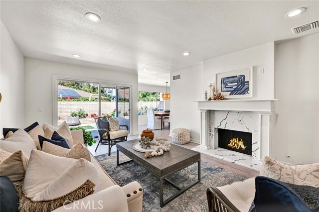 Detail Gallery Image 10 of 64 For 5 Carob, Irvine,  CA 92612 - 3 Beds | 2 Baths