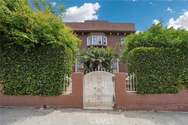 Detail Gallery Image 5 of 28 For 2006 S Harcourt Ave, Los Angeles,  CA 90016 - – Beds | – Baths