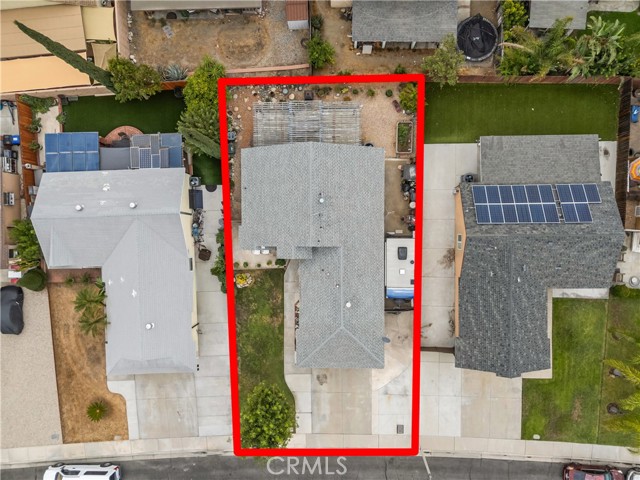 13995 Ranchero Dr, Fontana CA: https://media.crmls.org/medias/e1b95629-d73c-45ab-b358-1bcfbed7d6c7.jpg