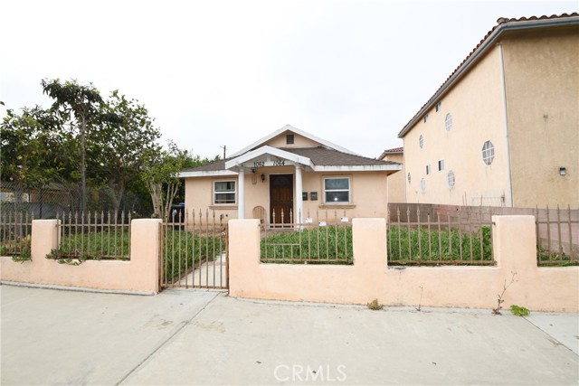 1062 252nd Street, Harbor City CA: https://media.crmls.org/medias/e1b9a4f0-865c-4c51-8079-2dbdf1b45b75.jpg