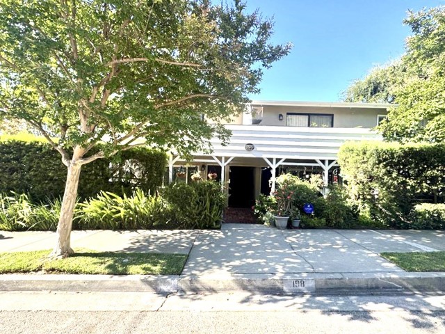 Detail Gallery Image 2 of 29 For 198 E Laurel Ave #D,  Sierra Madre,  CA 91024 - 2 Beds | 1 Baths
