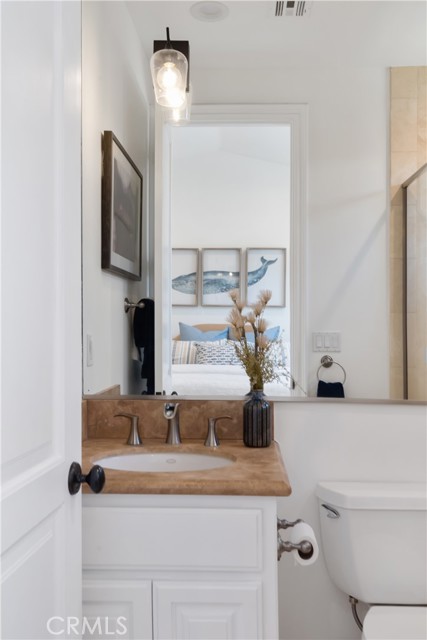 561 33rd Street, Manhattan Beach, California 90266, 5 Bedrooms Bedrooms, ,5 BathroomsBathrooms,Residential,Sold,33rd,SB21226238