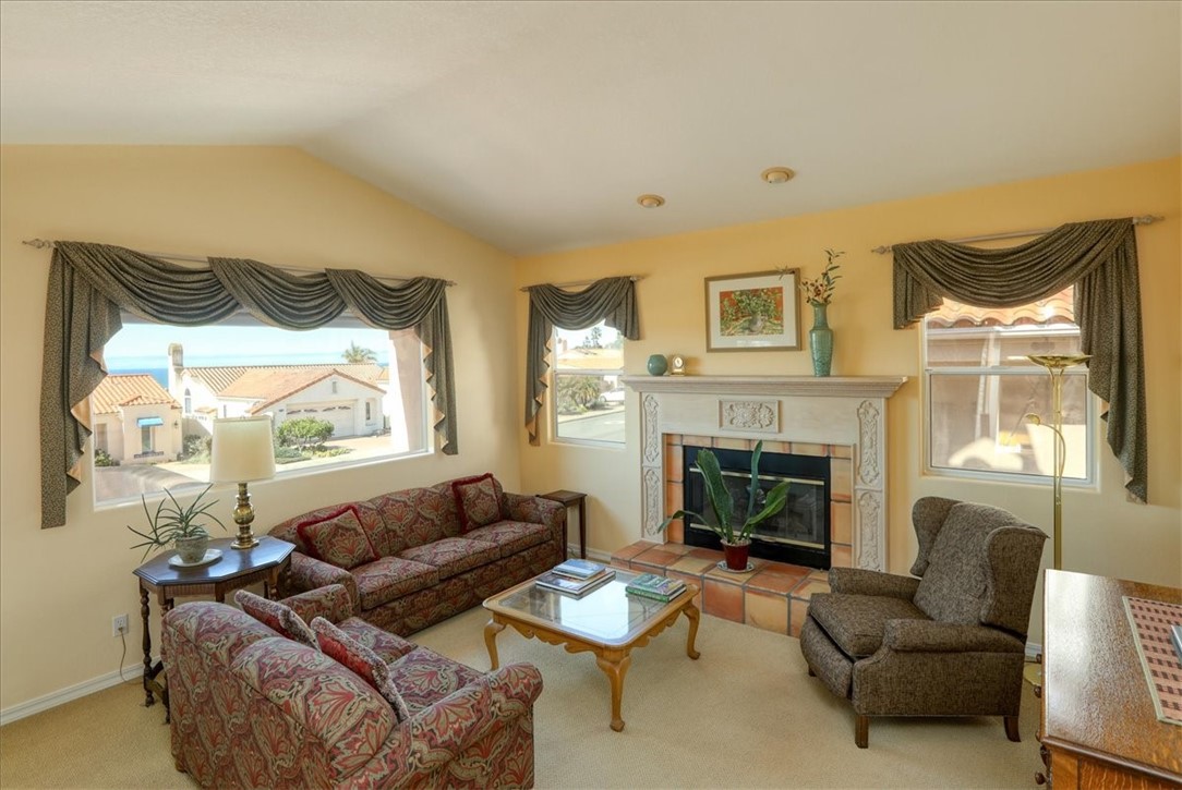 Detail Gallery Image 35 of 53 For 64 Whitecap St, Pismo Beach,  CA 93449 - 3 Beds | 2/1 Baths