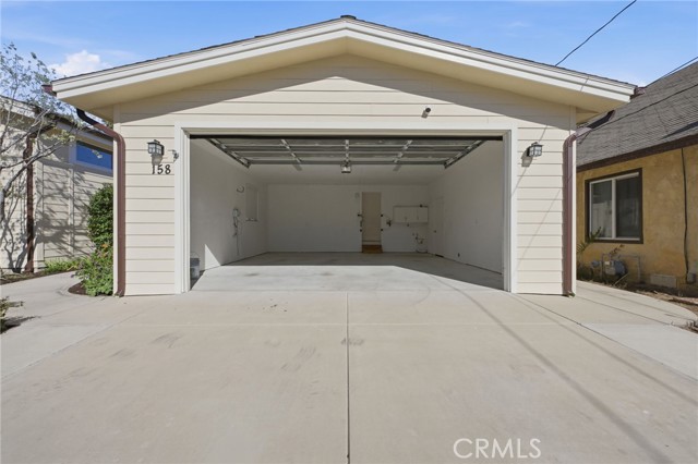 Detail Gallery Image 9 of 54 For 158 Cecil, Costa Mesa,  CA 92627 - 3 Beds | 2/1 Baths