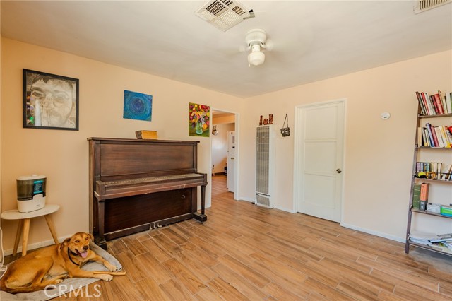 9668 W Rosamond Boulevard, Rosamond CA: https://media.crmls.org/medias/e1bd3d5f-8c54-4b66-b400-04dfc78d9713.jpg