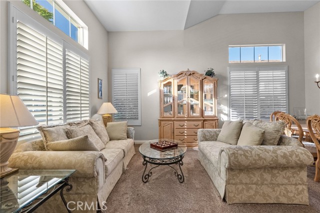 Detail Gallery Image 19 of 64 For 3424 N Pine View Dr, Simi Valley,  CA 93065 - 3 Beds | 2/1 Baths