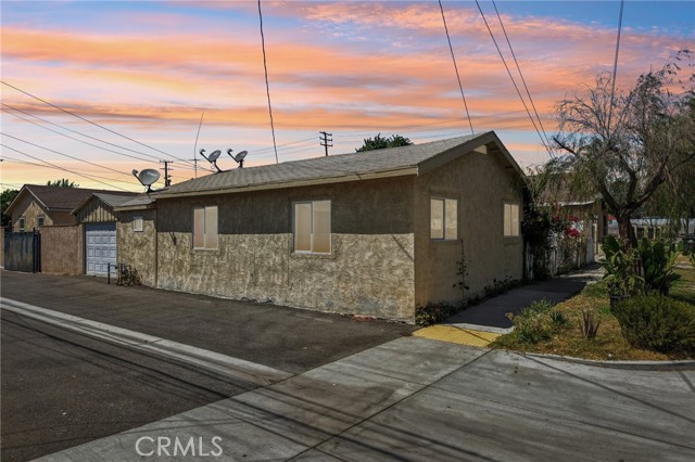 Front Image Thumbnail for CRDW26187868