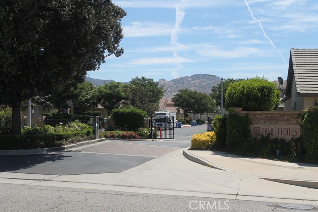 2067 Tulip Ave. photo 4