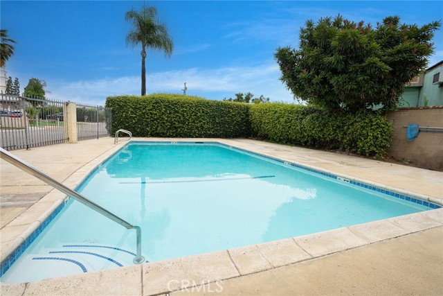 212 Las Brisas Circle, Pomona CA: https://media.crmls.org/medias/e1bf4052-3b16-4dc0-aa96-5358b854eb8e.jpg