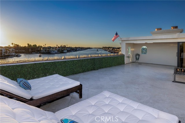 Detail Gallery Image 36 of 41 For 16631 Carousel, Huntington Beach,  CA 92649 - 4 Beds | 4/1 Baths