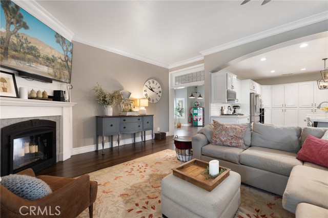 31502 Emperor Drive, Canyon Lake CA: https://media.crmls.org/medias/e1c048b6-fe38-41db-b56e-f44e71d6d7b9.jpg