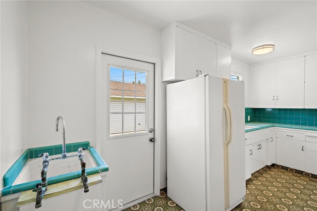 509 E Camile Street, Santa Ana CA: https://media.crmls.org/medias/e1c04975-2ff0-4e0c-9a75-df83ba3aa002.jpg