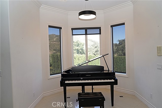 Detail Gallery Image 24 of 60 For 8321 Overview Ct, Yucaipa,  CA 92399 - 5 Beds | 5/1 Baths