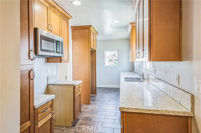 Detail Gallery Image 15 of 31 For 1602 W 81st St, Los Angeles,  CA 90047 - 2 Beds | 1 Baths