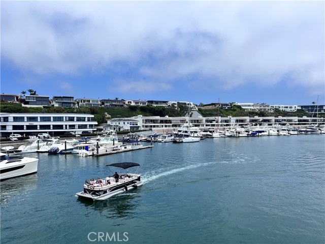 Detail Gallery Image 29 of 37 For 620 Avocado Ave, Corona Del Mar,  CA 92625 - 2 Beds | 2/1 Baths