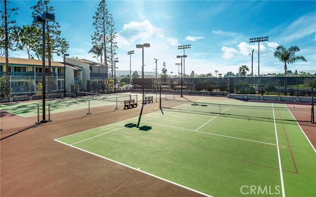 906 Camino Real, Redondo Beach, California 90277, 2 Bedrooms Bedrooms, ,2 BathroomsBathrooms,Residential,Sold,Camino Real,SB22092034