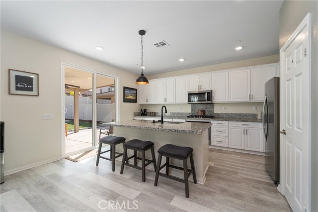 Detail Gallery Image 10 of 55 For 30543 Silky Lupine, Murrieta,  CA 92563 - 5 Beds | 3 Baths