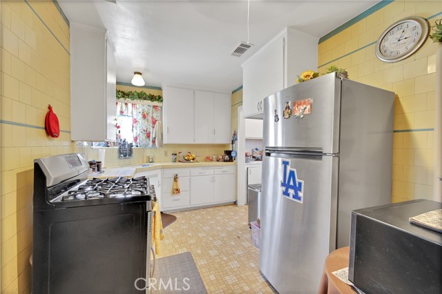Detail Gallery Image 8 of 27 For 9706 Nan St, Pico Rivera,  CA 90660 - 3 Beds | 1 Baths