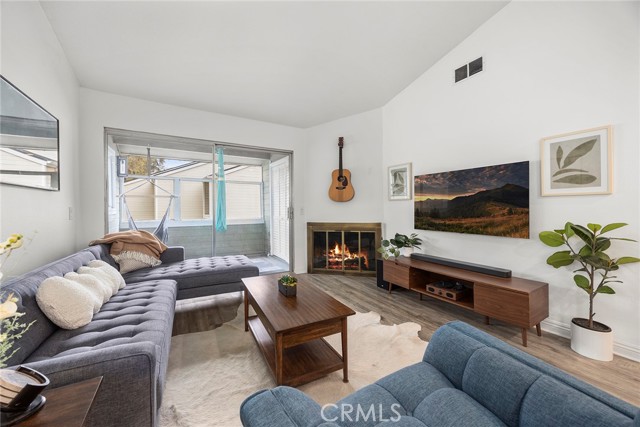 Detail Gallery Image 4 of 30 For 5814 Old Village Rd #216,  Yorba Linda,  CA 92887 - 3 Beds | 2 Baths