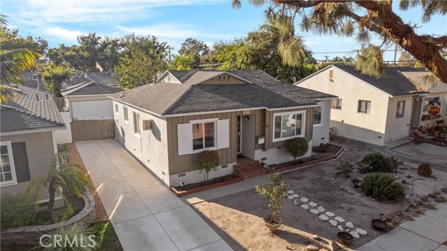 View of home/garage space