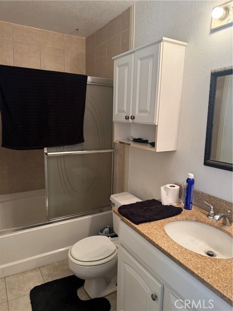 Detail Gallery Image 9 of 10 For 18988 Reindeer Dr, Lake Elsinore,  CA 92530 - 3 Beds | 2 Baths