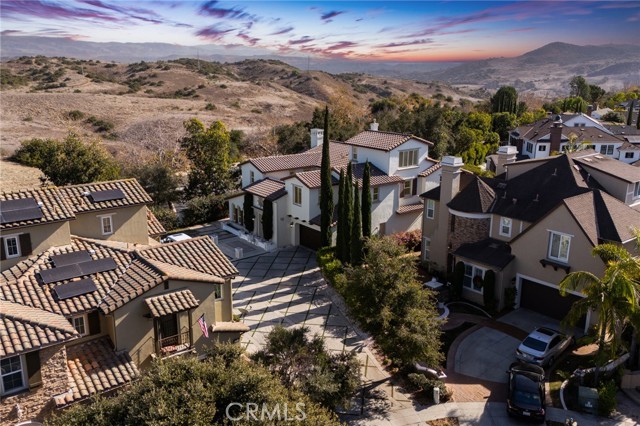 18 Elissa Lane, Ladera Ranch CA: https://media.crmls.org/medias/e1c2d71e-4281-4509-b24d-22931f6bc98a.jpg