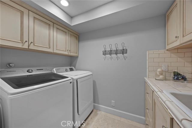 2326 The Strand, Hermosa Beach CA: https://media.crmls.org/medias/e1c37605-829d-47a1-b650-d5edf7999cc4.jpg