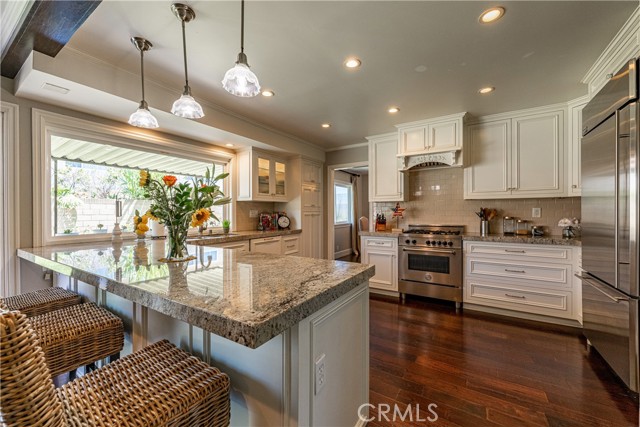 8072 W Joan Circle, La Palma CA: https://media.crmls.org/medias/e1c38baf-bb32-4420-93e1-06a3581c5526.jpg