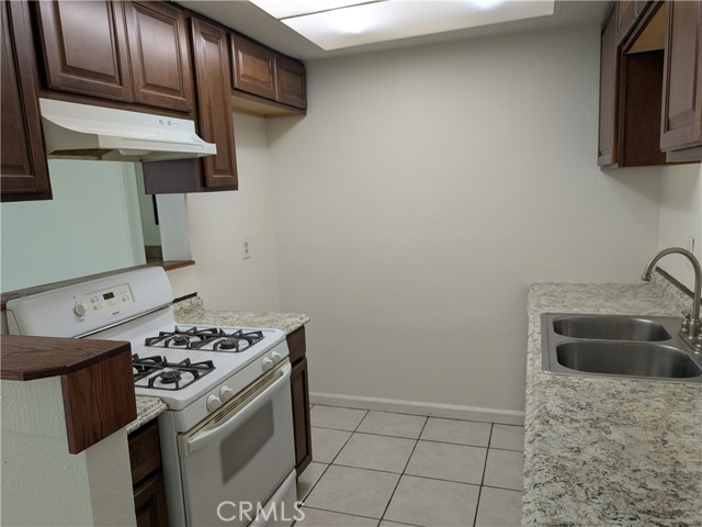 Detail Gallery Image 6 of 8 For 4146 Trevor Ln #B,  Hemet,  CA 92545 - 2 Beds | 1 Baths