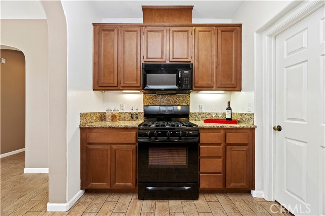 Detail Gallery Image 15 of 36 For 4304 Owens St #104,  Corona,  CA 92883 - 2 Beds | 2 Baths