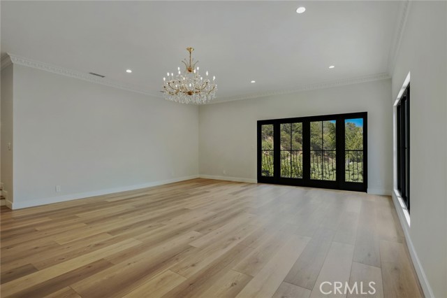 Detail Gallery Image 4 of 49 For 3515 Weslin Ave, Sherman Oaks,  CA 91423 - 3 Beds | 3 Baths