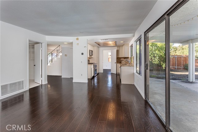 Detail Gallery Image 9 of 37 For 25416 Nicks Ave, Loma Linda,  CA 92354 - 4 Beds | 2/1 Baths