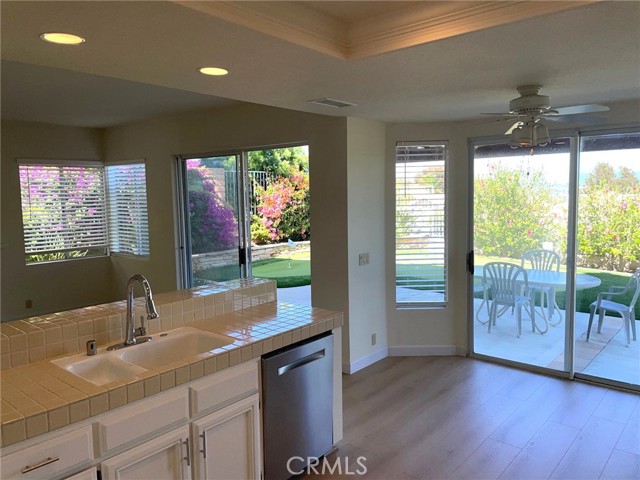 29672 Tamarron, Laguna Niguel CA: https://media.crmls.org/medias/e1c5ef82-96aa-4b24-a30e-bfb76f6f302e.jpg
