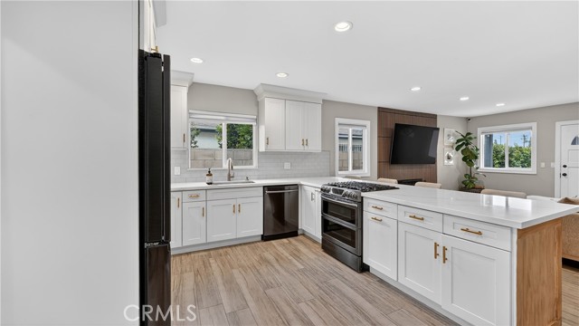 Detail Gallery Image 10 of 48 For 1624 La Paloma, Placentia,  CA 92870 - 4 Beds | 3 Baths