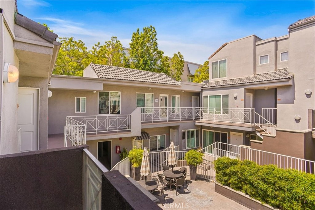 355 N Maple Street 223Burbank img 20