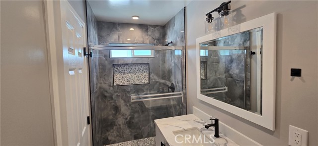 Detail Gallery Image 15 of 21 For 2726 W Pendleton Ave, Santa Ana,  CA 92704 - 4 Beds | 3 Baths