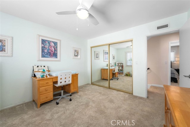 6786 Molokai Drive, Cypress CA: https://media.crmls.org/medias/e1c67bf5-aae5-4017-9896-d33006c79d17.jpg