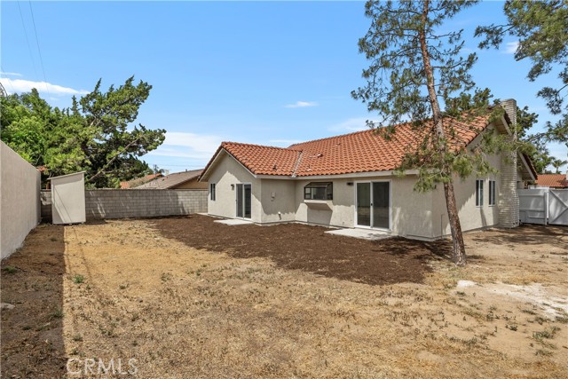 1348 Sandia Street, Corona CA: https://media.crmls.org/medias/e1c6ab3b-0487-40d8-934e-b651950370f5.jpg