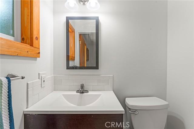 27917 Squirrel Lane, Lake Arrowhead CA: https://media.crmls.org/medias/e1c7547f-8d9f-4b71-b018-1d1a4686fa95.jpg