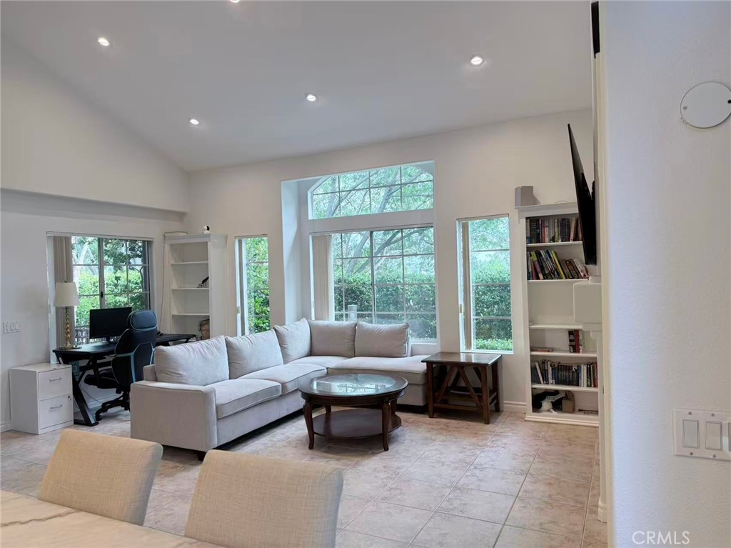 MLS #RS25259961 image #1