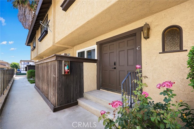 828 N Garfield Avenue, Alhambra CA: https://media.crmls.org/medias/e1c800a8-2038-458b-99d3-0dc40c5cf952.jpg