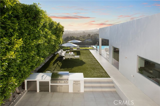 Detail Gallery Image 70 of 75 For 2791 Ellison Dr, Beverly Hills,  CA 90210 - 6 Beds | 6 Baths