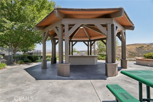 27220 Sterling Grove Lane, Canyon Country CA: https://media.crmls.org/medias/e1c9a69b-ffef-4e56-bcb5-5efc2407b7e7.jpg