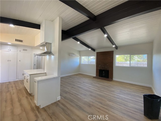 Detail Gallery Image 5 of 19 For 13100 Skiomah, Apple Valley,  CA 92308 - 3 Beds | 2 Baths