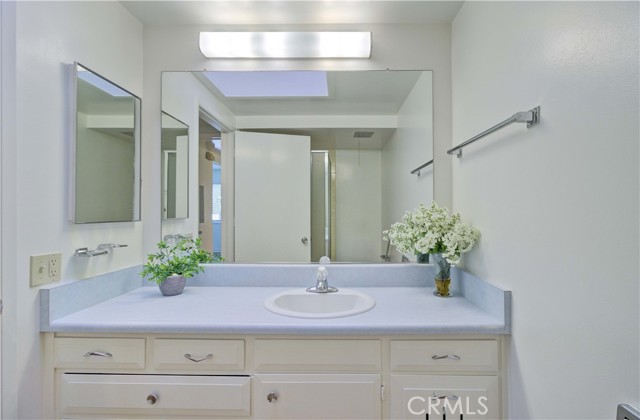 Detail Gallery Image 19 of 32 For 389 Avenida Castilla #Q,  Laguna Woods,  CA 92637 - 2 Beds | 2 Baths