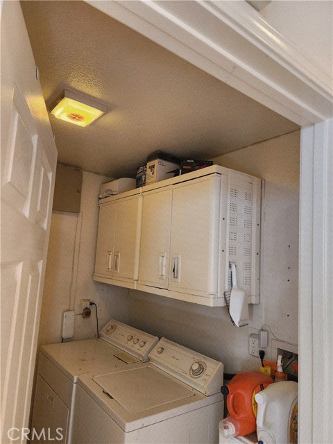 20858 Bakal Drive, Riverside CA: https://media.crmls.org/medias/e1c9e438-ebb2-4442-a516-6237cf9f3c1f.jpg