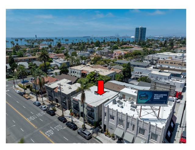 219 Redondo Avenue, Long Beach CA: https://media.crmls.org/medias/e1ca5e43-cc69-4904-ba3e-edc764af2adf.jpg