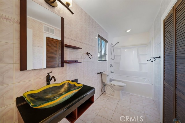 6101 Fulton Avenue, 9 photo 23