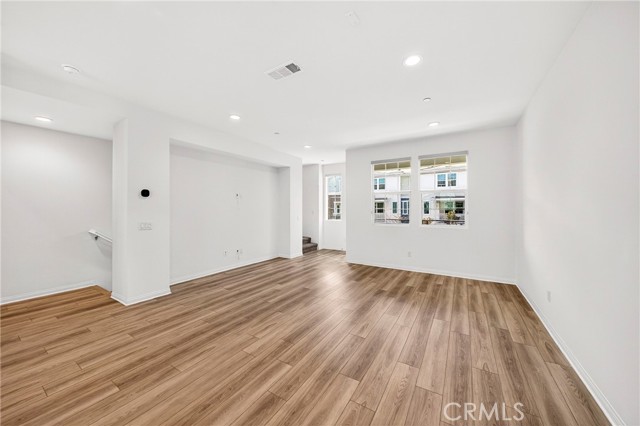 Detail Gallery Image 14 of 43 For 6982 Crimson, Buena Park,  CA 90621 - 4 Beds | 3/1 Baths